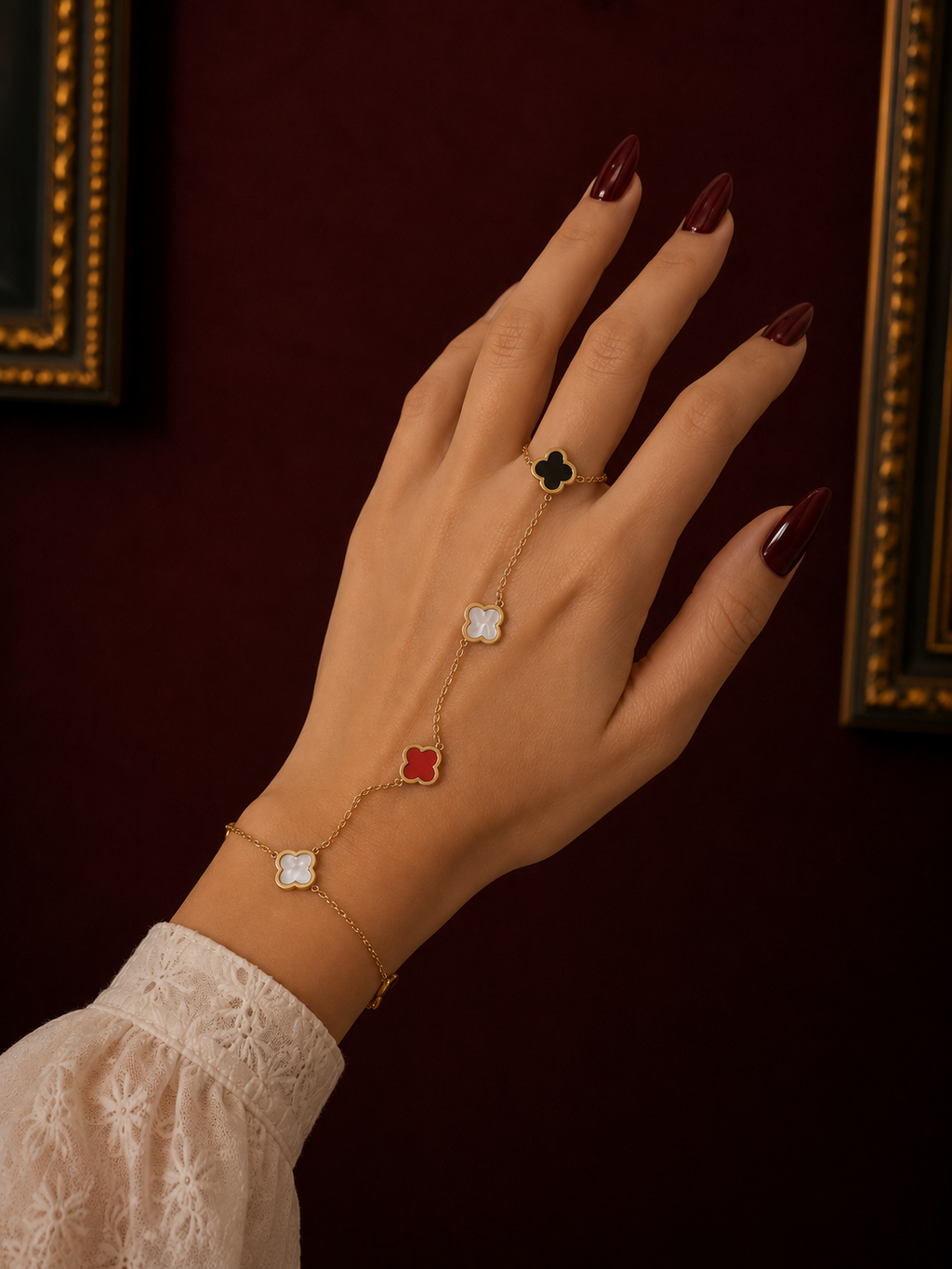 van cleef hand chain