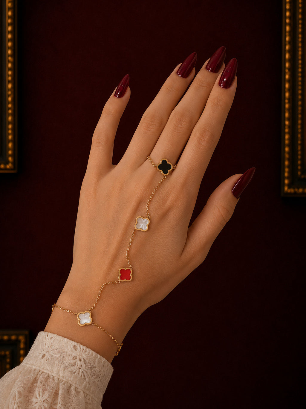 van cleef hand chain